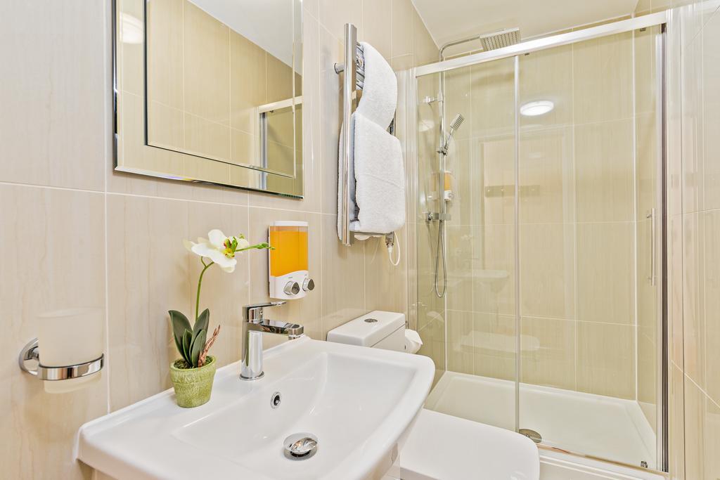 Metro Service Apartments Bedford Eksteriør billede